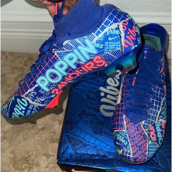 Limited Edition Jadon Sancho Nike Mercurial Superfly - Picture 5 of 8